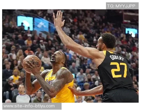 霍华德评近六年夺冠难度湖人最艰难勇士次之雷霆与绿军轻松夺冠