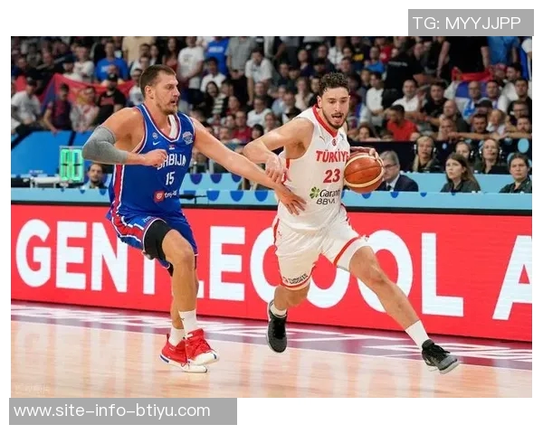 历史首次中锋对决约基奇与申京同场砍下30三双精彩瞬间回顾