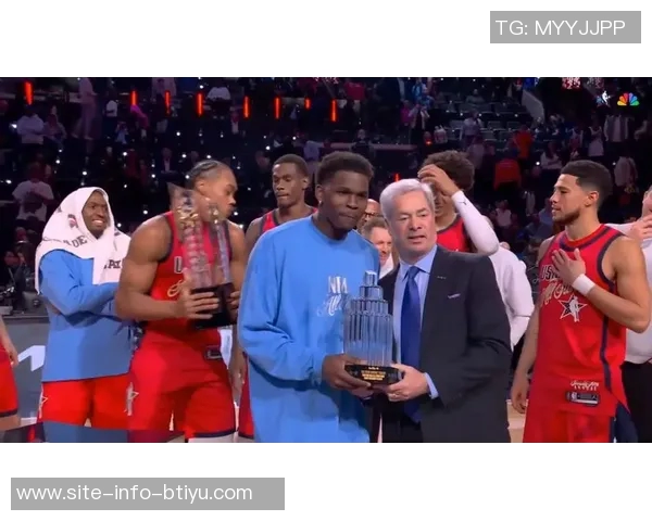 爱德华兹谈全明星入选感受不在乎首发身份的荣幸与期待